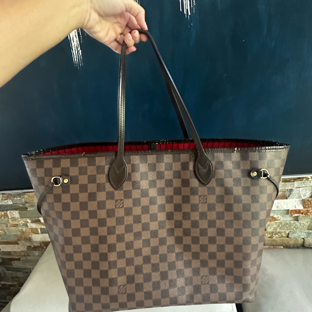 Authentic Louis Vuitton Damier Neverfull GM - Picture 11 of 16